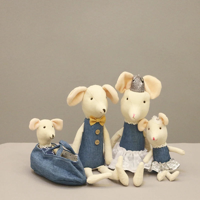 Schattige Knuffel Muis Familie – Pluche Poppen voor Poppenhuis 3+