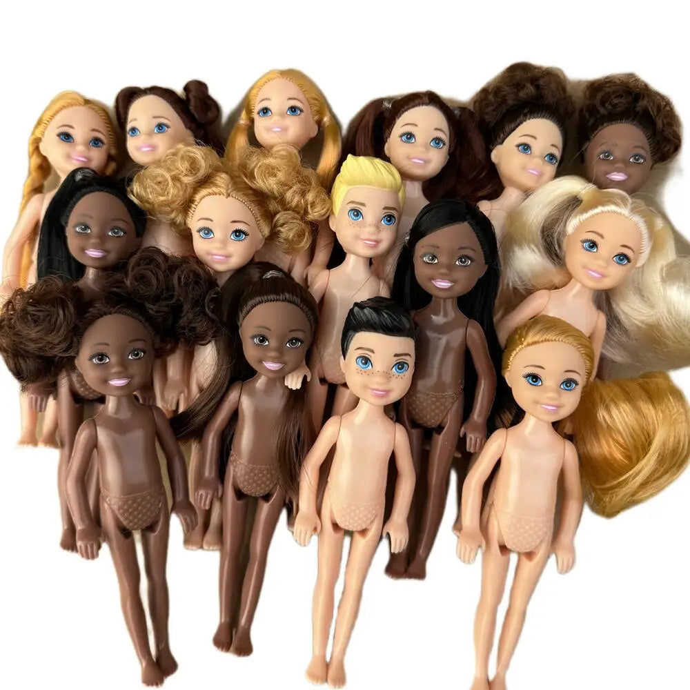 Mini Kelly Pop 13cm – Kleine Modepop met Grote Stijl