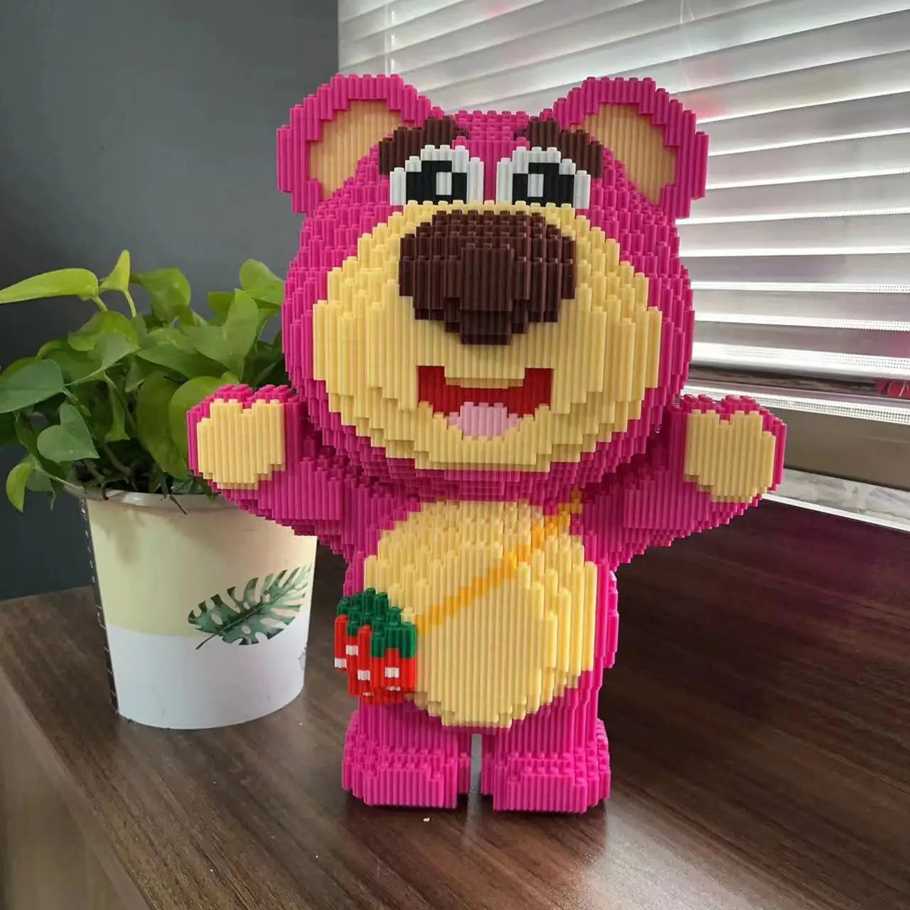 Aardbei Beer Bouwset 30CM – Compatibel met LEGO – Lotso Blokken