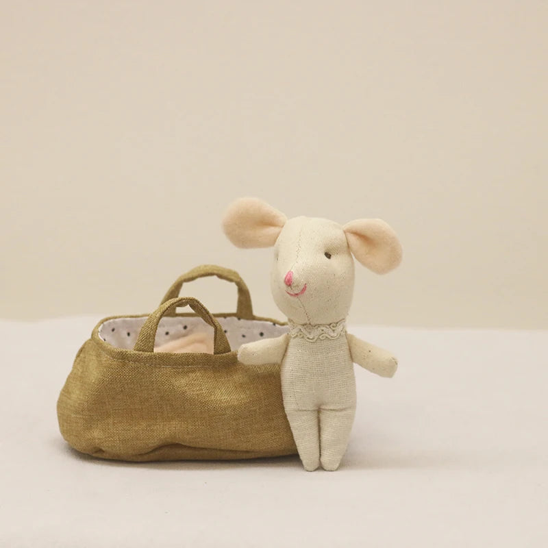 Schattige Knuffel Muis Familie – Pluche Poppen voor Poppenhuis 3+